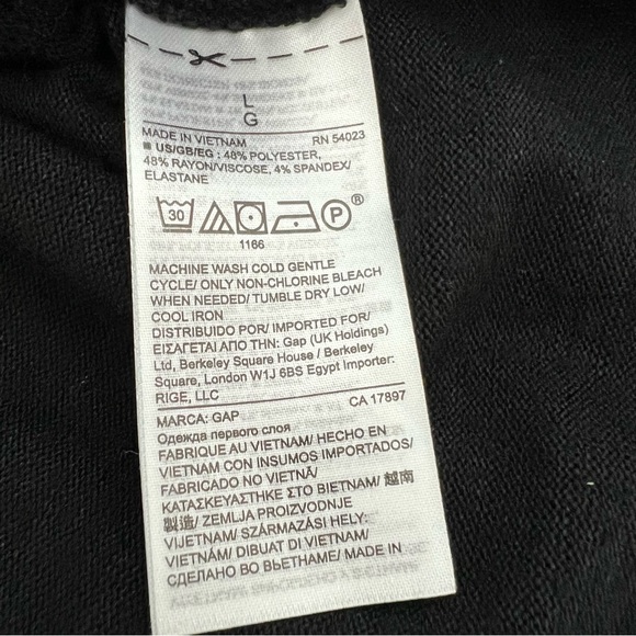 Gap Maternity V-Neck Sweater, Black, Size Large - Picture 3 of 4